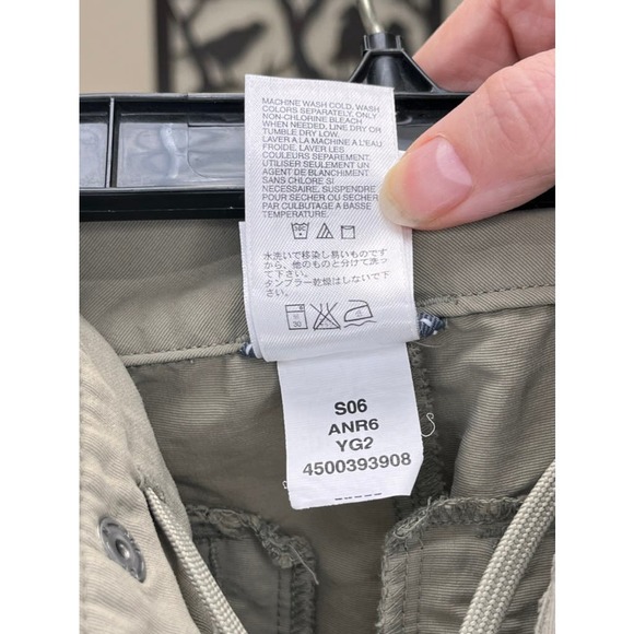 North Face Women 6 Mid Rise Khaki Athletic Casual Cropped Capri Pants - Picture 9 of 10